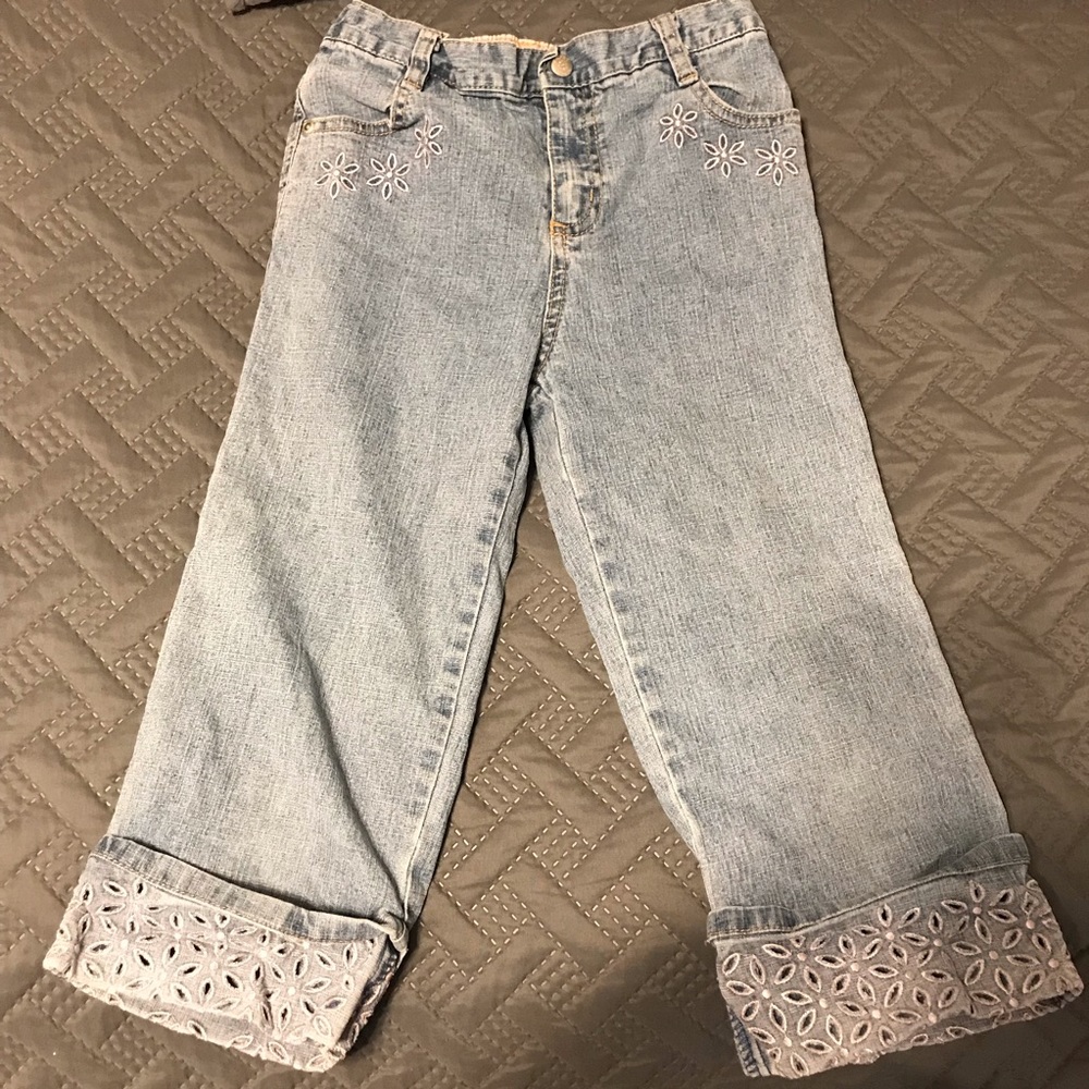 Faded glory brand, kids capris size 8